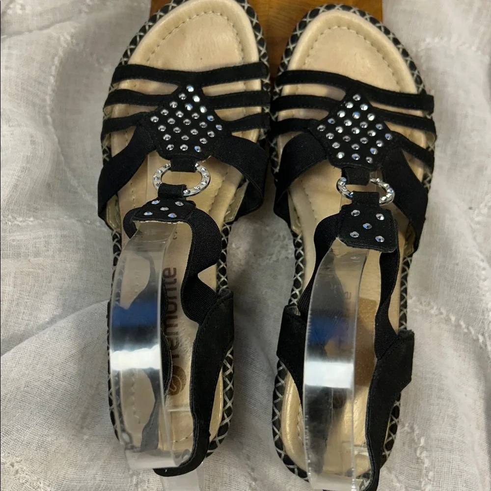 Remonte almost NEW leather elastic straps wedge shoes